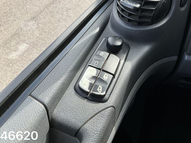 Vinç kamyonu Mercedes-Benz Axor 1824 Euro 5 Palfinger 15 Tonmeter laadkraan