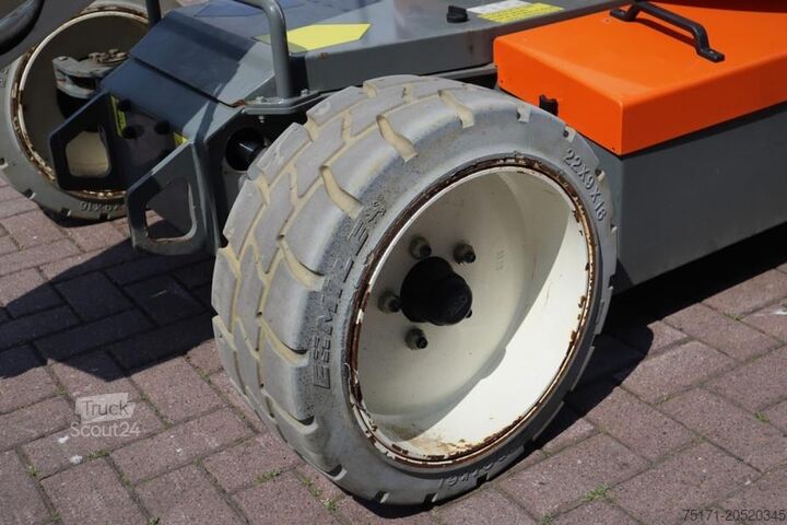 Piattaforma di lavoro telescopica articolata Snorkel A38E Valid Inspection, *Guarantee! Electric, 13.5m