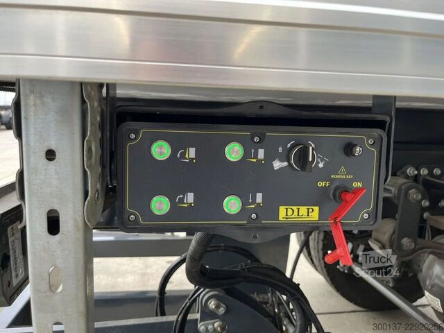 Koel-vriestransport Mercedes-Benz Atego 1725 4x4 | Frigo | EURO-3 | Stock