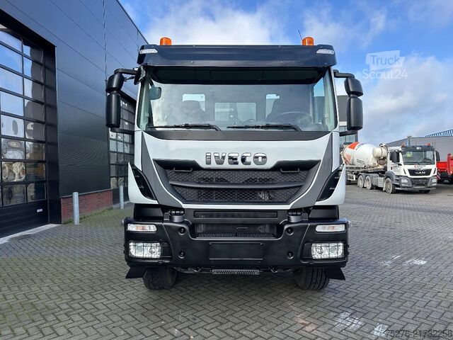 System för krokarm Iveco Trakker 450 6x4 Haaksysteem Euro 6 80.000 km