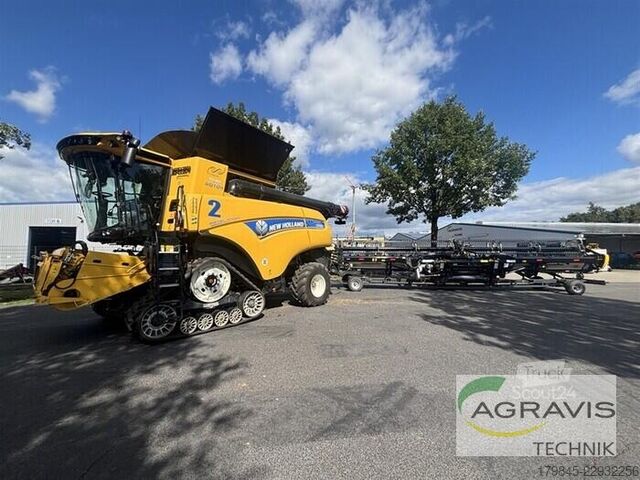 Maaidorser New Holland CR 9.90 RAUPE + MAC DON  FD 241