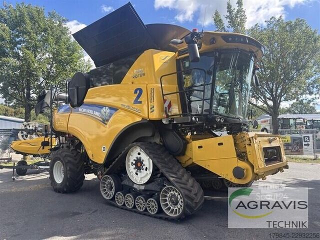 Maaidorser New Holland CR 9.90 RAUPE + MAC DON  FD 241