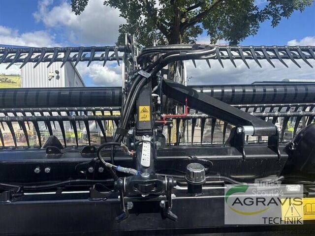 Maaidorser New Holland CR 9.90 RAUPE + MAC DON  FD 241