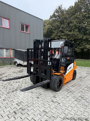 Carretilla elevadora frontal con cabina completa y calefacción Tec-Point CPD50E Elektro-Gabelstapler 5,0 t – 4,5 m Triplex 80 V/606 Ah Li-Ion
