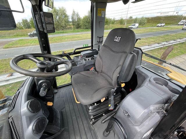 Radlader Caterpillar 908