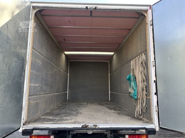 Transporter mit Koffer Mercedes-Benz Atego 816