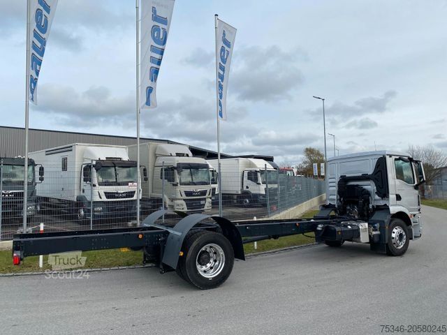 Șasiu de camion MAN TGM 18.250 4x2 LL/FG/RS 5.775 mm/NL 12,2 to/Neu