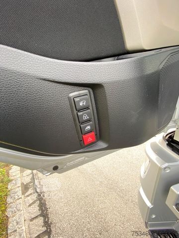 Camión caja MAN TGM 18.250 4x2 LL/FG/RS 5.775 mm/NL 12,2 to/Neu