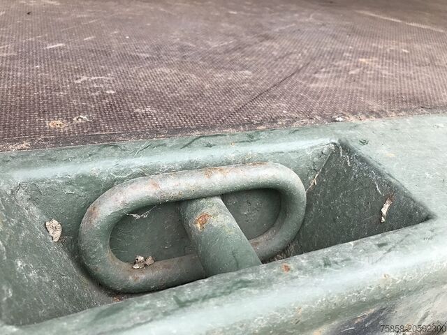 Remorcă cu platformă și prelată SCHMITZ 3Achser Bundeswehr mit HU+SP TOP Zustand