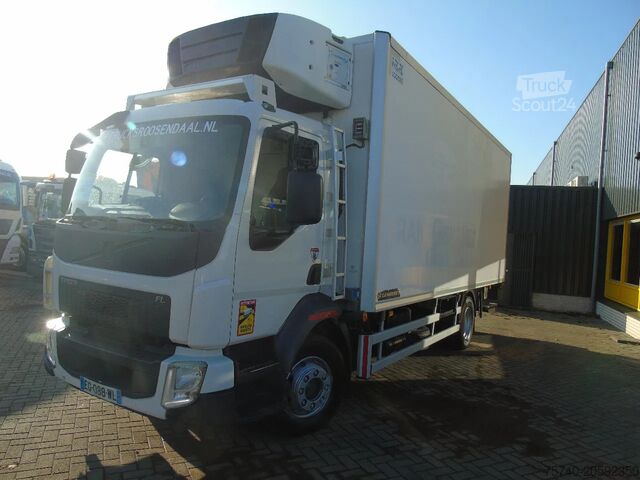 Transport refrigerat/congelat Volvo FL 14.210 + ATP/FRC + CARRIER + LIFT
