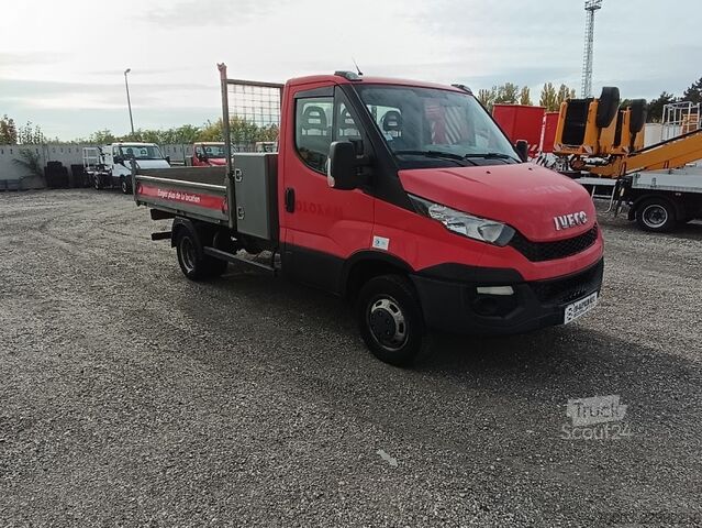 Autoutilitară basculantă Iveco 35C13 - Tipper