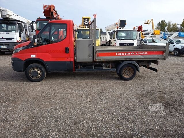 Autoutilitară basculantă Iveco 35C13 - Tipper