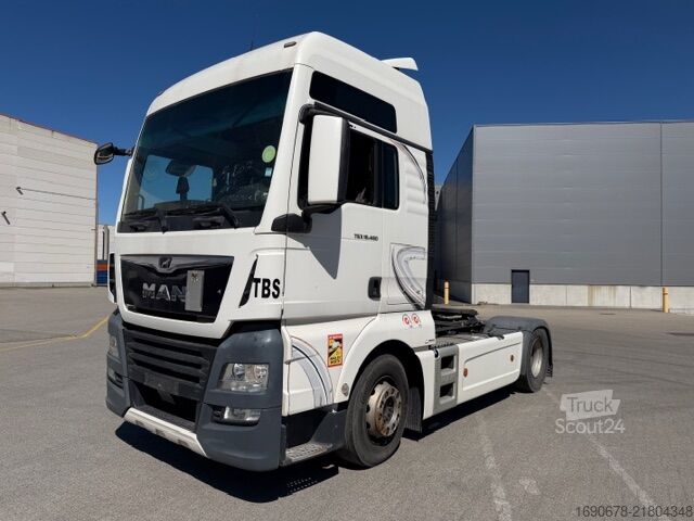Standarta vilcējs MAN TGX 18 460