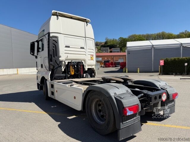 Standarta vilcējs MAN TGX 18 460