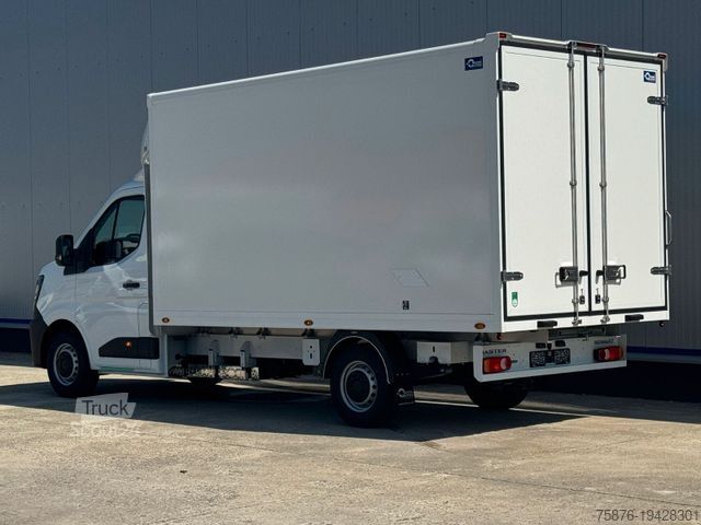Fourgon tôlé RENAULT Master Koffer 410x210x230cm