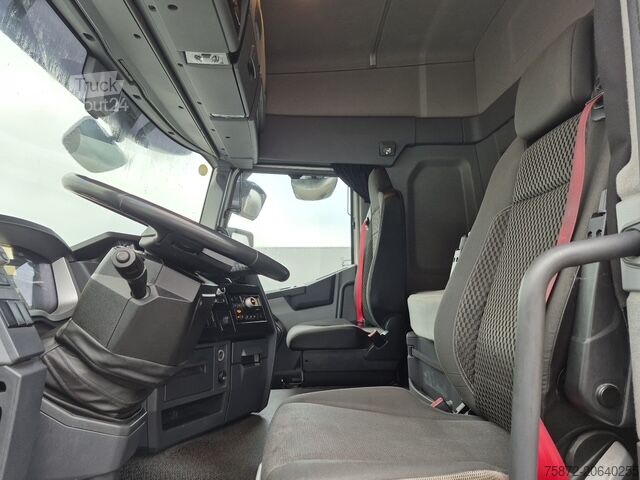 грузовик с ящиками Renault T 430 DTI 11 LITROS EURO 6 19 BDF