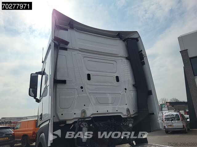 Standard-SZM Mercedes Actros 1851 Actros 4X2 BigSpace 2x Tanks