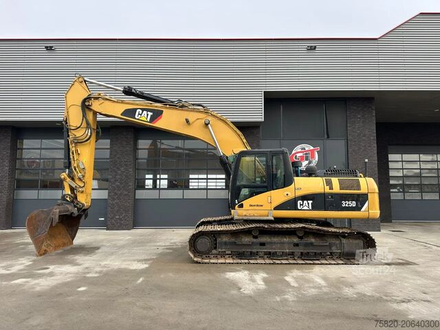 Gosenični bager Caterpillar 325 DL