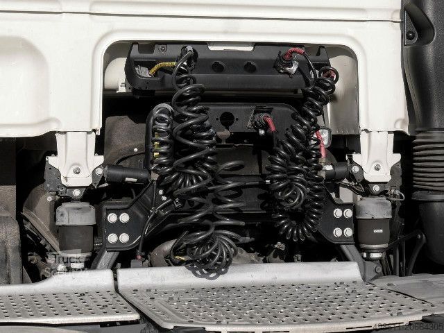 Standartinis vilkikas DAF XF 480 FT SSC + INTARDER + 1050l TANKS + SKIRTS+++