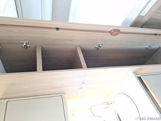 Capucine CARADO pro A 132 AUTOMATIK, NAVI+RFK, SAT+TV