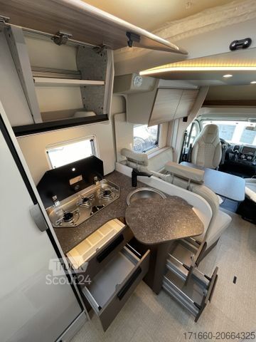 Caravana semiintegrada BÜRSTNER B66 TD 690 ** Sondermodell B66 **