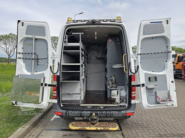 Aukšto stogo universalas MERCEDES-BENZ SPRINTER 519 L2H2 V6 3.0Ltr Airco