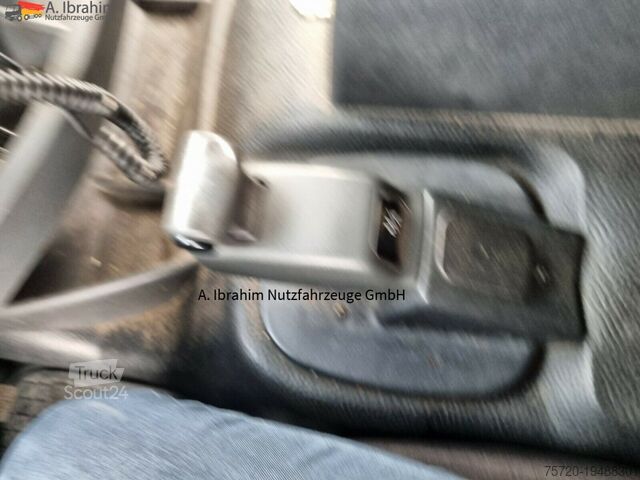 Șasiu de camion Mercedes-Benz 1824  DB 1824 Kipphydraulik, Kran MKG