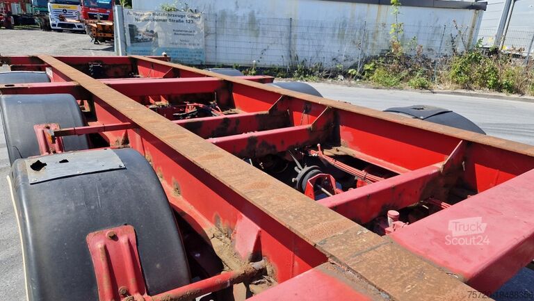 Auflieger-Wechselfahrgestell  MAFA  20.30.40. ft Containerchassis