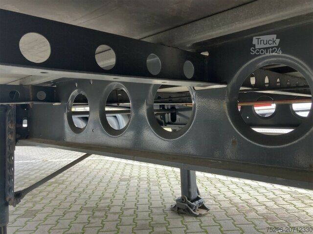 Open semitrailer with tarp Fliegl Mega SDS 390