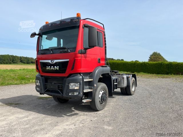 Standard dragbil MAN 18.440 Echter Allrad Blatt/Bla