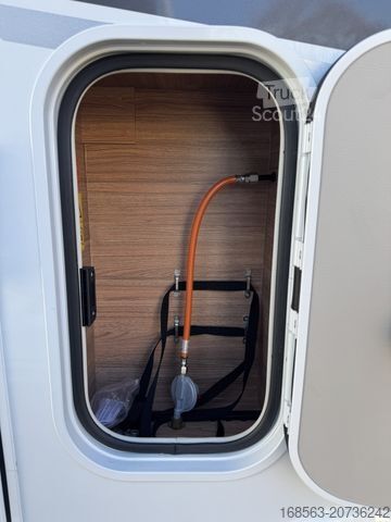 Ημιενσωματωμένο αυτοκινούμενο τροχόσπιτο WEINSBERG X-Cursion CUV 500 MQ "Pepper" - LP 103.956 ¤!