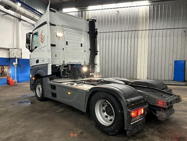 Standaard trekker MERCEDES-BENZ 1845 Actros