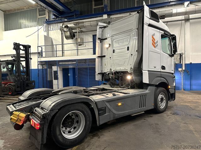 Standaard trekker MERCEDES-BENZ 1845 Actros