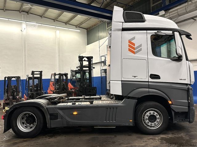 Standaard trekker MERCEDES-BENZ 1845 Actros
