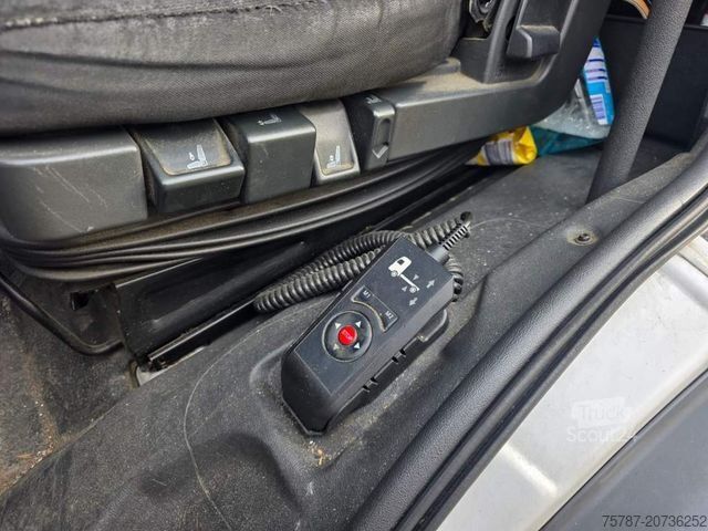 Skříňová dodávka MERCEDES-BENZ 816 Koffer, Ladebordwand, viel in 2025 repariert