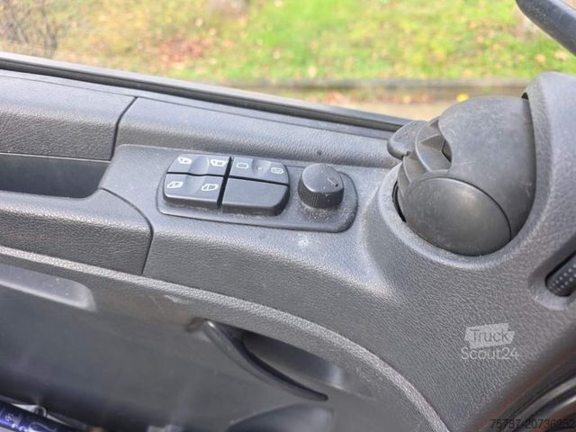 Skříňová dodávka MERCEDES-BENZ 816 Koffer, Ladebordwand, viel in 2025 repariert