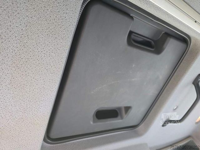 Skříňová dodávka MERCEDES-BENZ 816 Koffer, Ladebordwand, viel in 2025 repariert