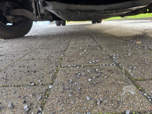 Skříňová dodávka MERCEDES-BENZ 816 Koffer, Ladebordwand, viel in 2025 repariert