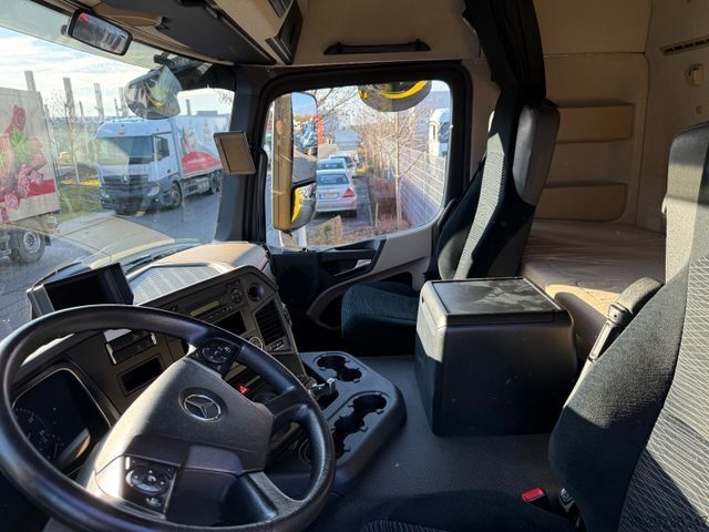 Standard tractor unit MERCEDES-BENZ Actros 1840 LS/ClassicSpace/Klima