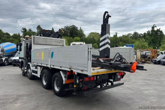 رافعة مثبتة على شاحنة MERCEDES-BENZ Actros 3248 8x4 Hiab 477-6 SWS Kran/Haken