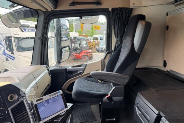 شاحنة للأغراض الخاصة MERCEDES-BENZ Actros 1842 mit Seitenöffnung und Kran