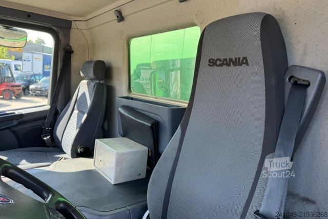 Erikoiskäyttöinen kuorma-auto SCANIA P340 4x2 Getränkeaufbau
