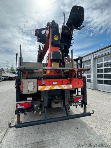 Gru montata su autocarro MAN TGS 26.480 BB 6x4 PK 25001 EL am Heck