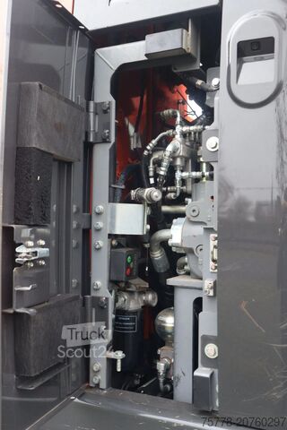 Raupenbagger Hitachi ZX225 USRLC-6 | ROTOTILT | BUCKET | GOOD CONDITION