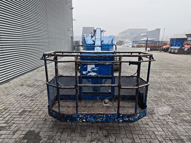 Teleskopbühne Aichi SR 182/ISR 602 Repair Object!