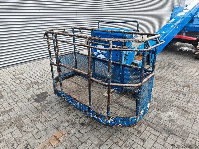 Teleskopbühne Aichi SR 182/ISR 602 Repair Object!