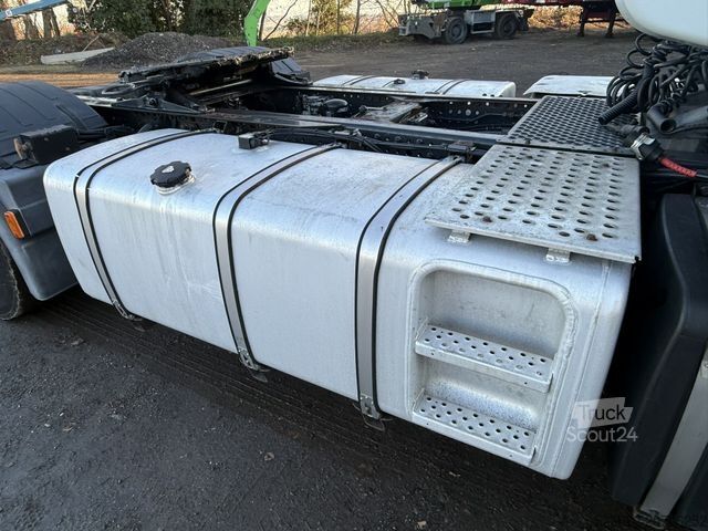 Standard SZM IVECO Stralis 420 Retarder*2Tanks*Xenon*ACC*2Betten*