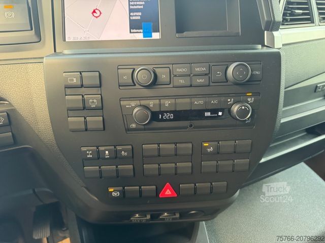 Camión caja MAN TGM 26.320 L / LBW / LENKACHSE / 18 PAL