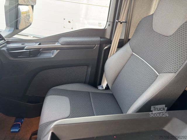 Camión caja MAN TGM 26.320 L / LBW / LENKACHSE / 18 PAL