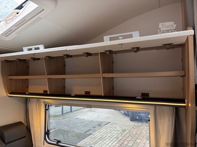 Alkovinis kemperis SUNLIGHT A 70 + Markise + Navi + Kamera + gr. Kühlschrank